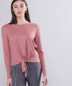 بلوزه برباط امامى بلون موحد